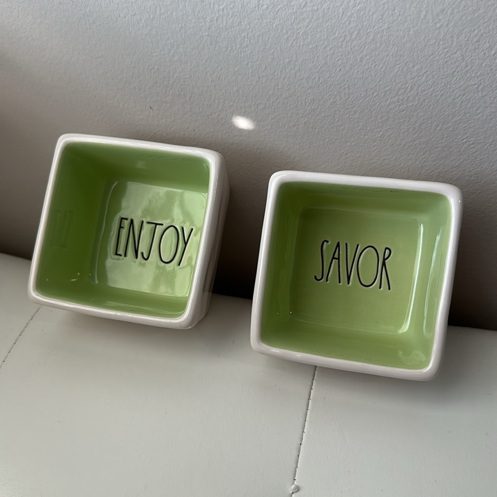 Rae Dunn Savor and Enjoy Square Bowl Set